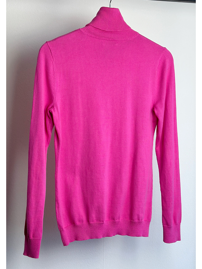 Chaleco fucsia cuello alto 2