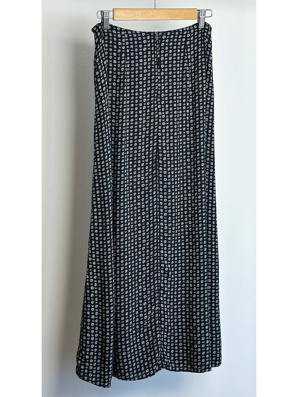 Falda midi floreada 4