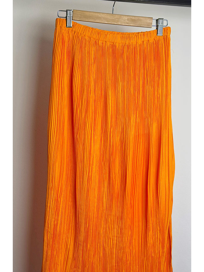 Falda plisada naranja 2