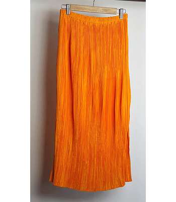 Falda plisada naranja