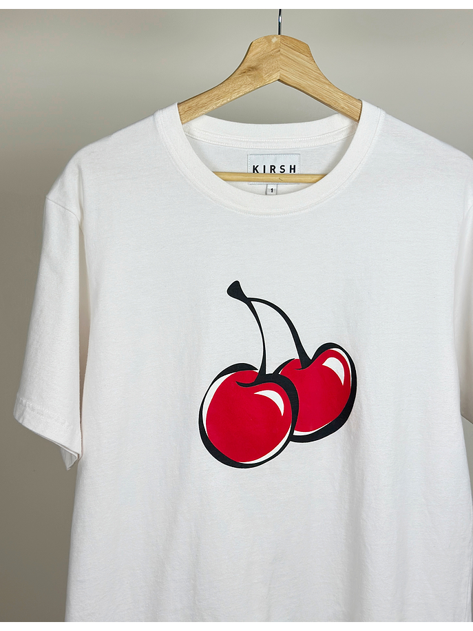 Polera blanca estampada  2