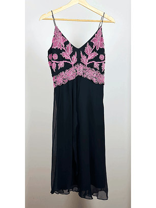 Vestido de seda bordado