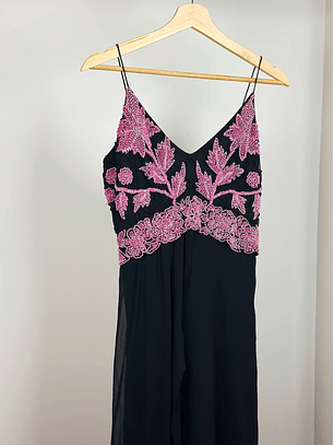 Vestido de seda bordado