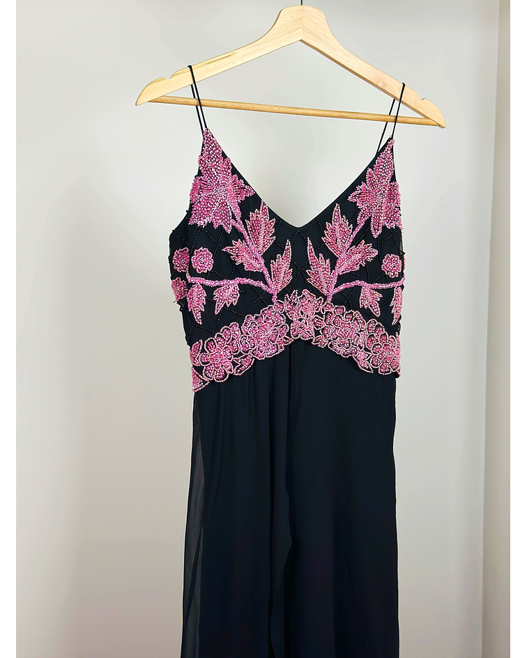 Vestido de seda bordado