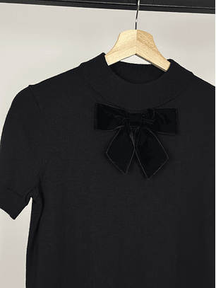 Polera de punto negra