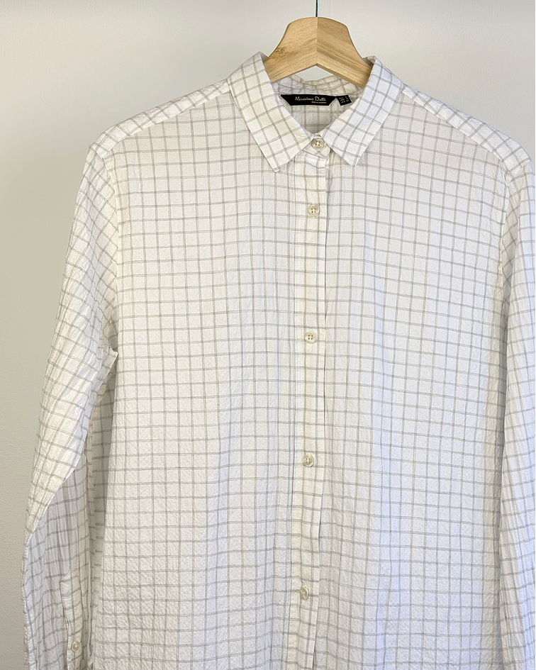 Camisa blanca cuadrillé