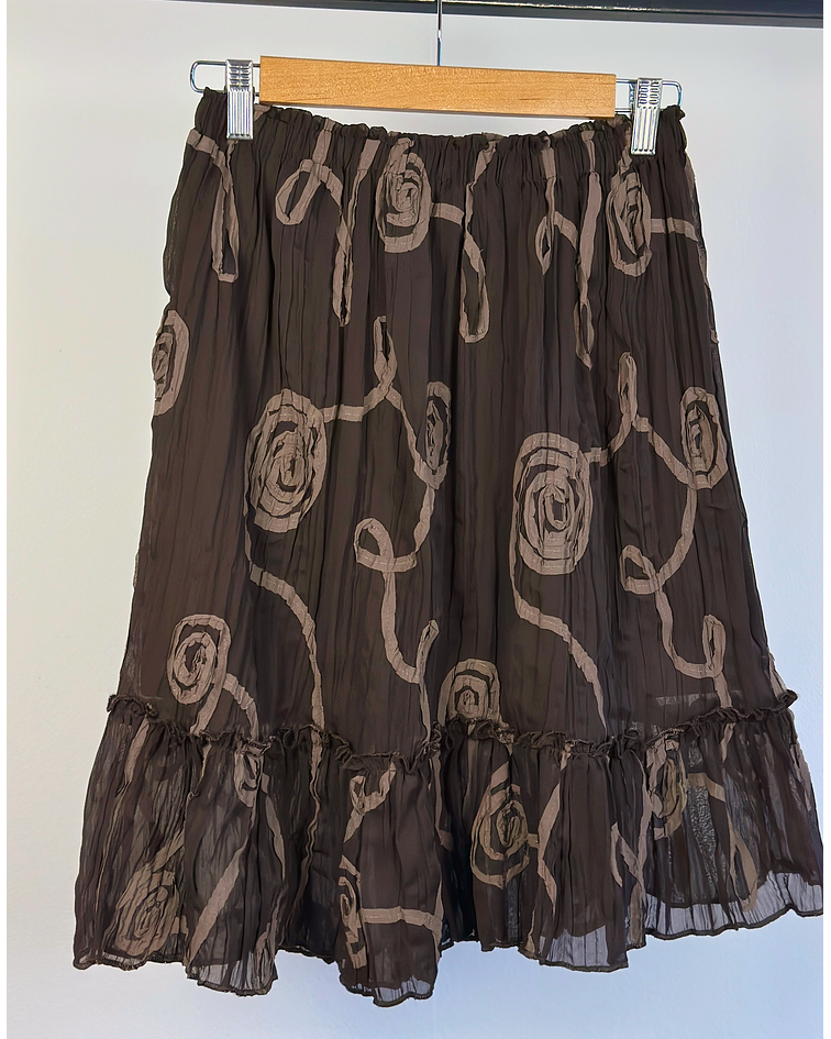 Falda café bordada
