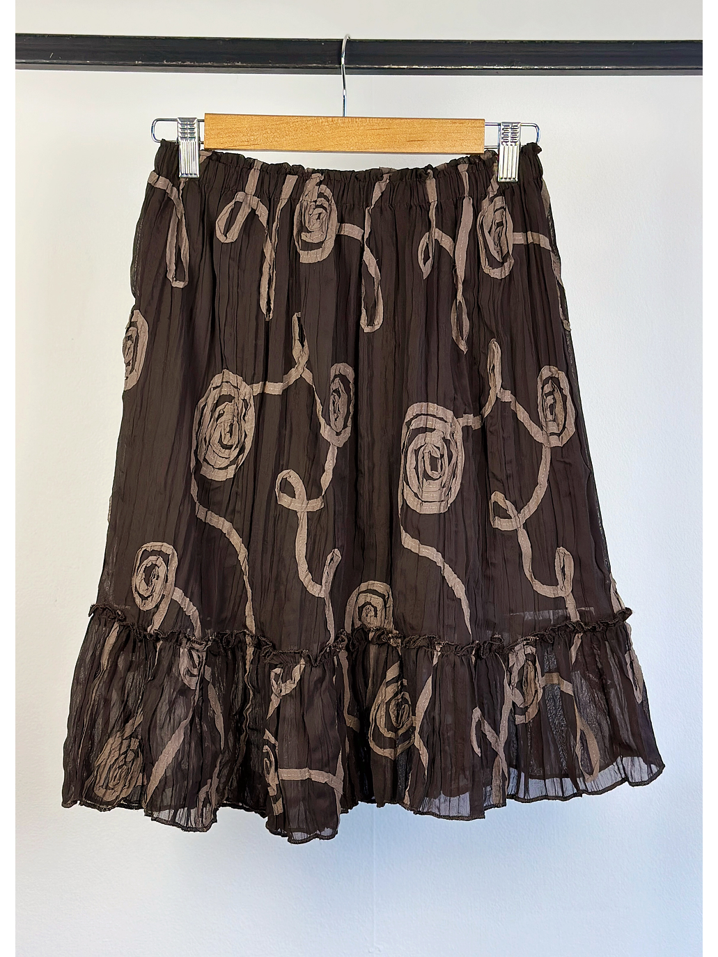 Falda café bordada 1