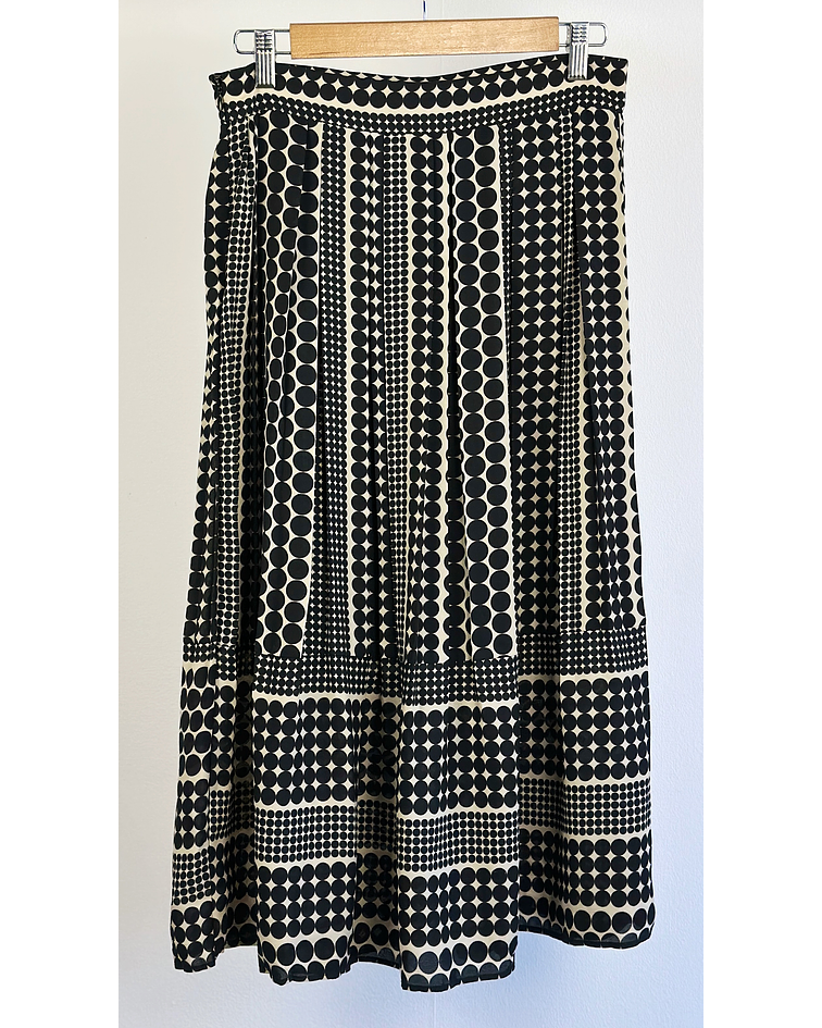 Falda tableada puntos