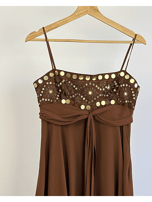 Vestido café de seda 