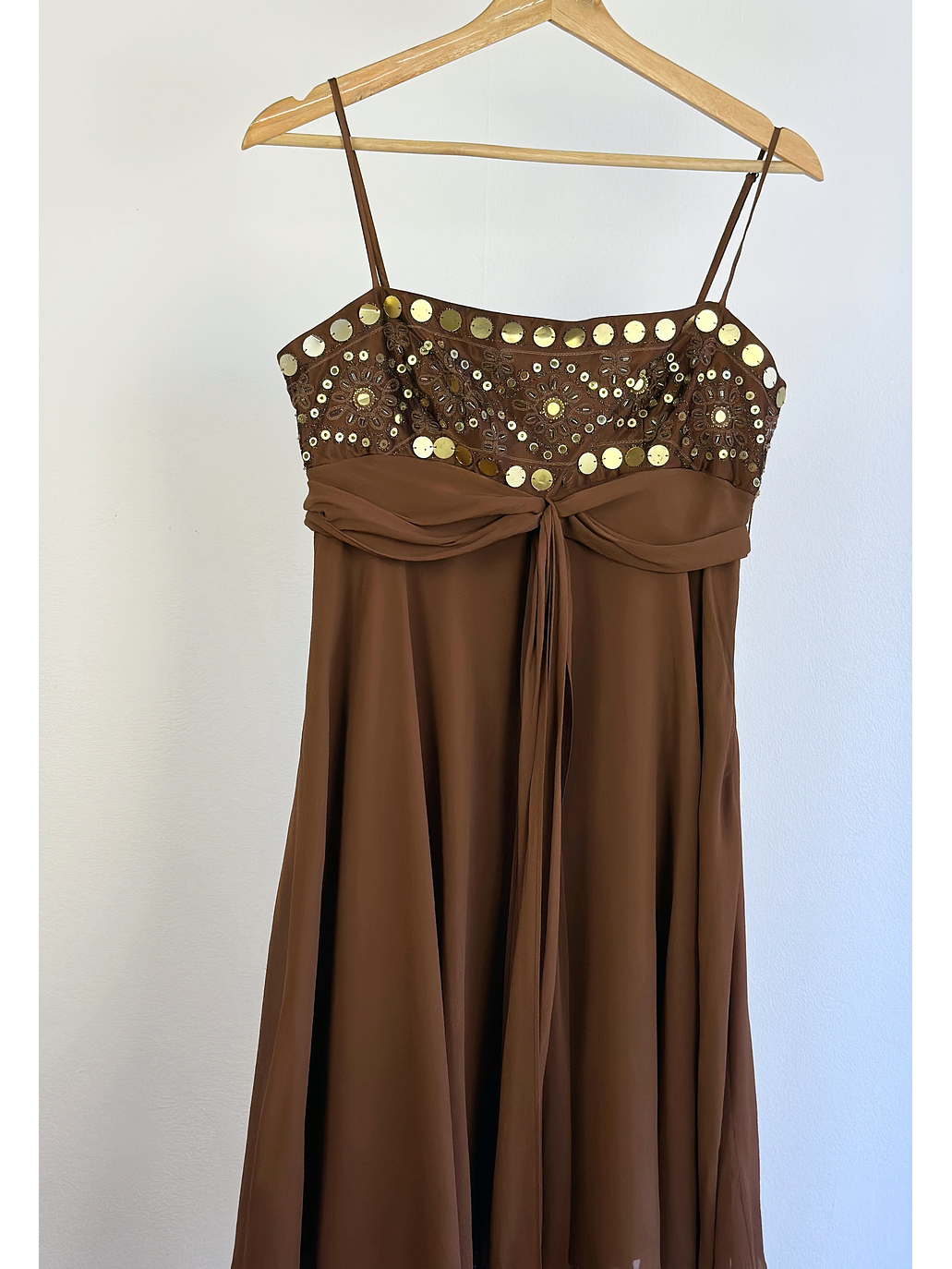 Vestido café de seda  3