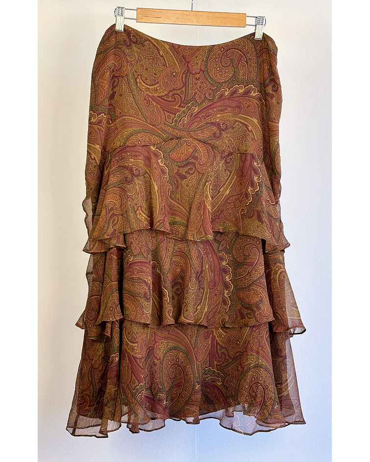 Falda de seda vuelos