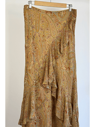 Falda de seda vuelos