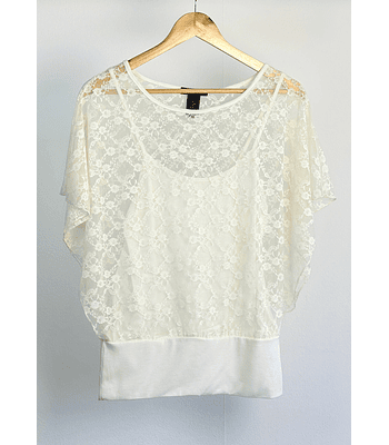 Polera blanca encaje