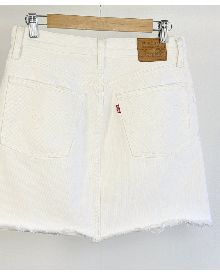 Falda blanca mezclilla