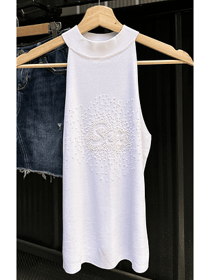 Top blanco bordado mostacillas