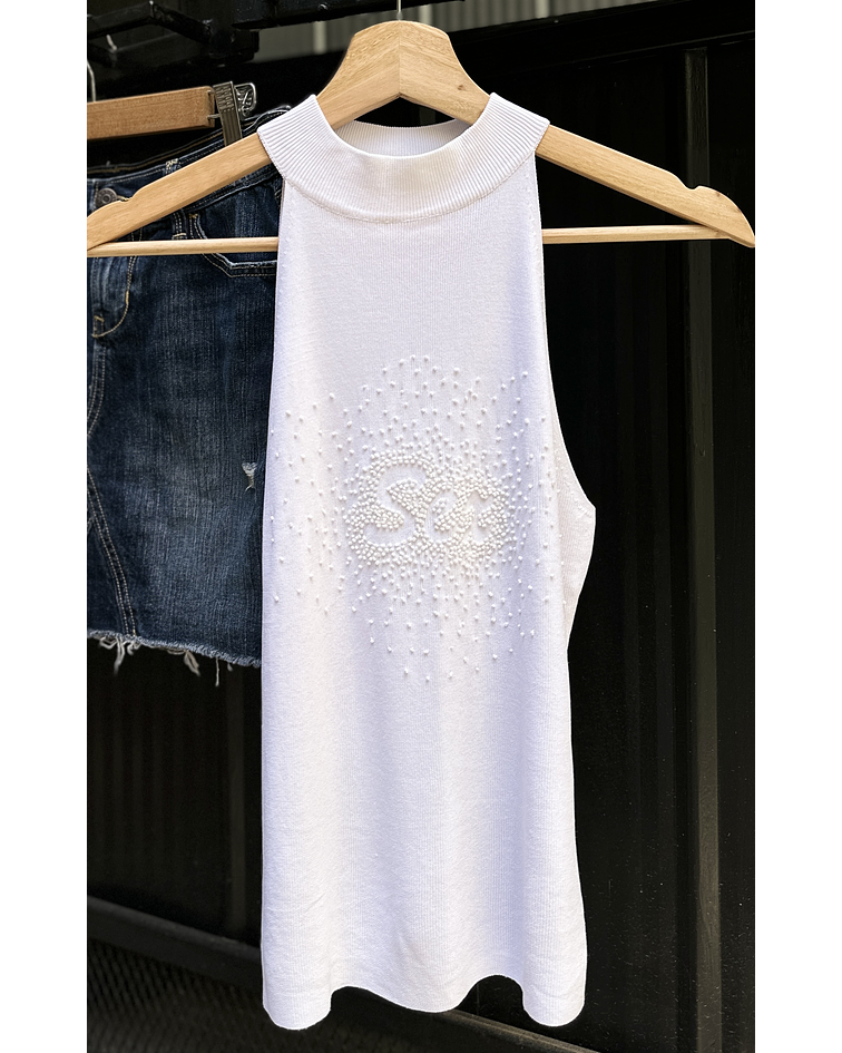 Top blanco bordado mostacillas