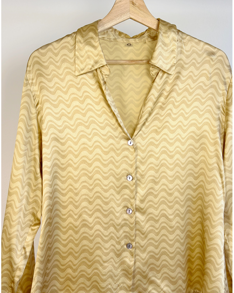 Camisa de seda satinada