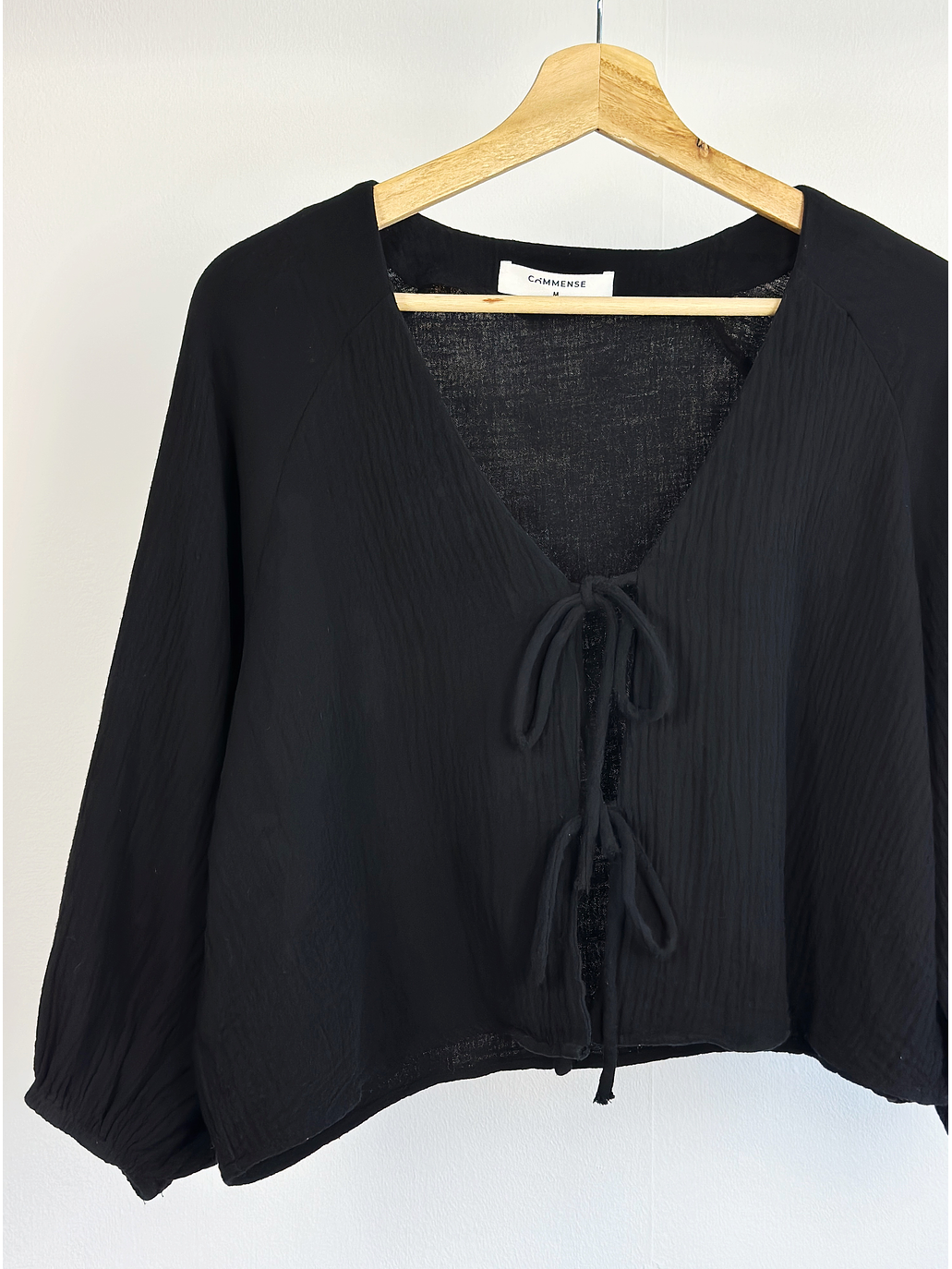 Blusa negra holgada 2