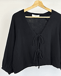 Blusa negra holgada