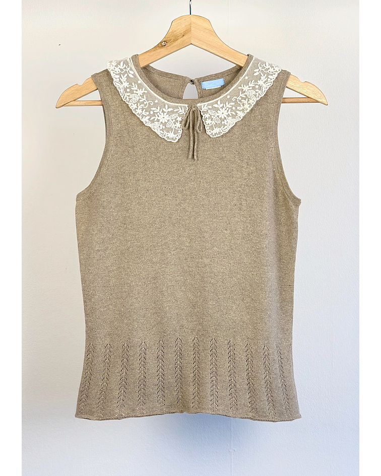 Top de punto beige