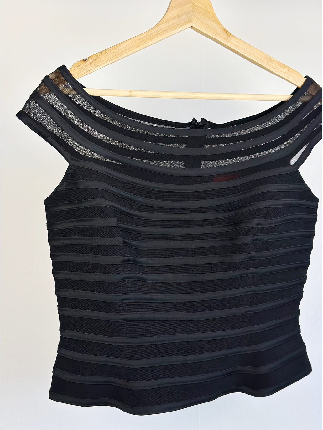 Top negro rayado 4