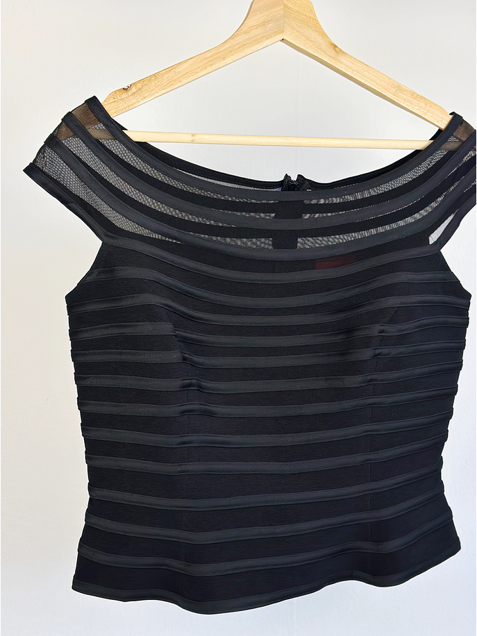 Top negro rayado 4