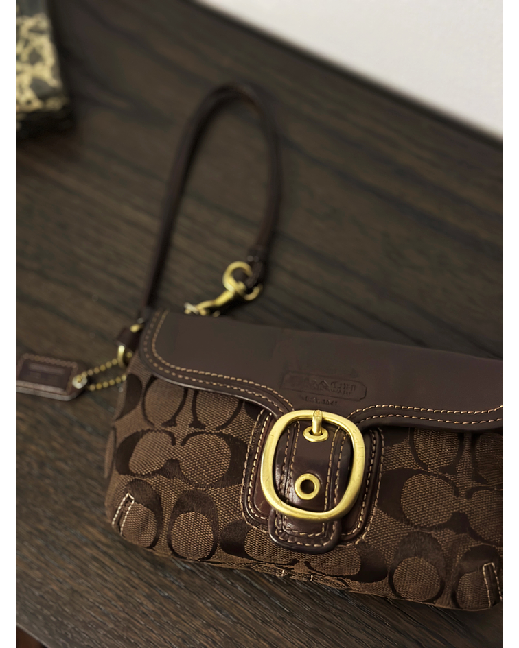 Mini cartera logotipada