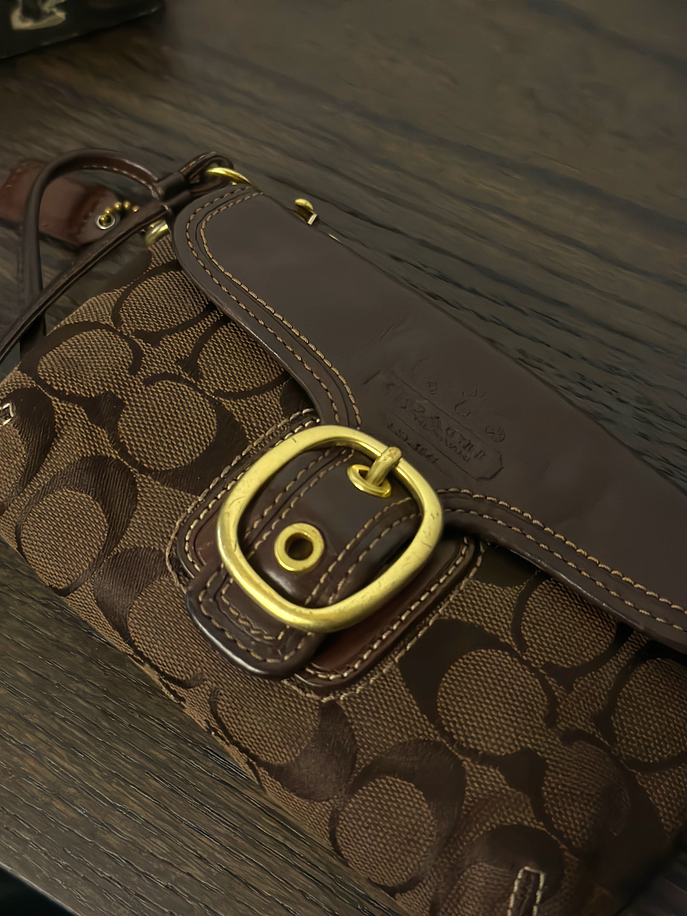 Mini cartera logotipada 4