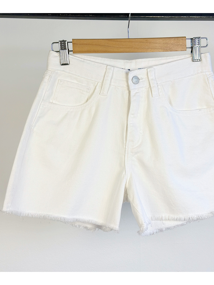 Short de mezclilla blanco 3