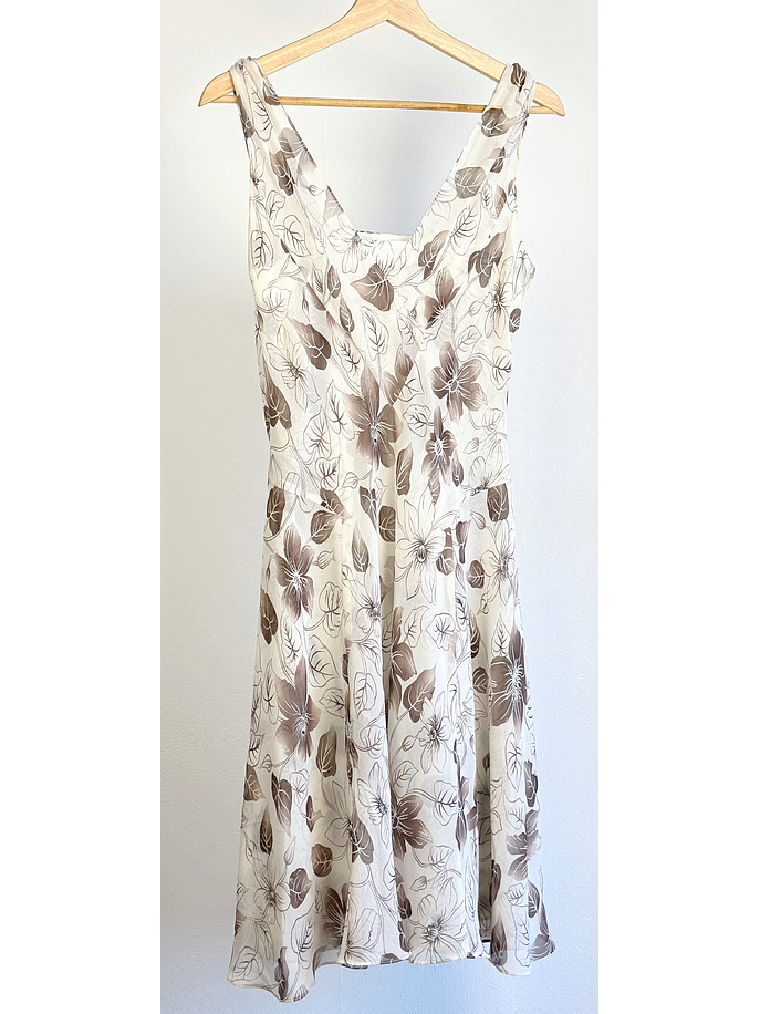 Vestido de seda floreado  3