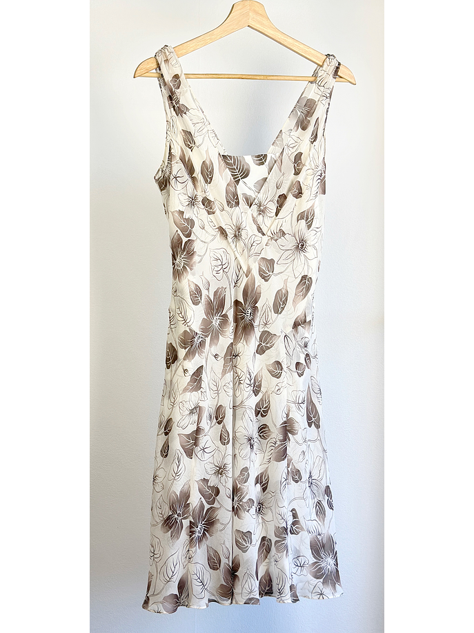 Vestido de seda floreado  1