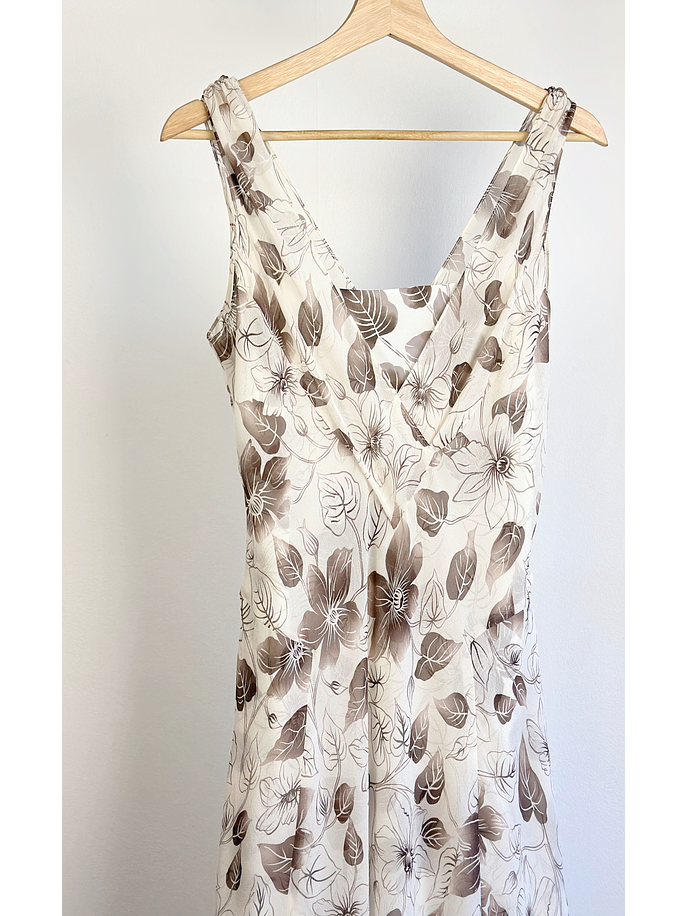 Vestido de seda floreado  2