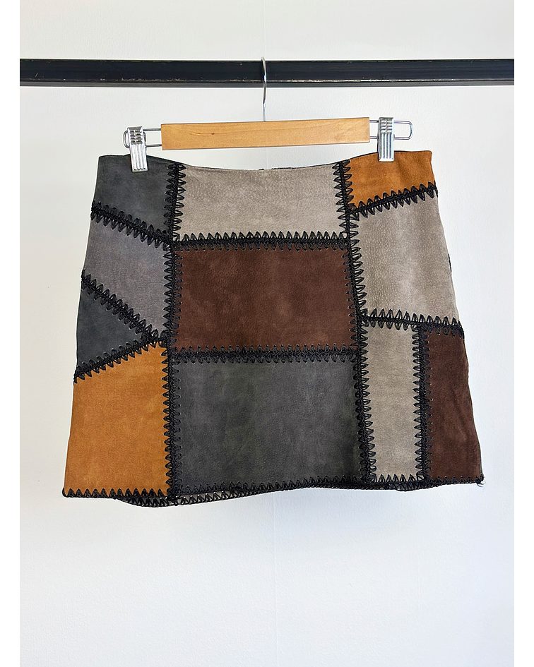 Falda de cuero