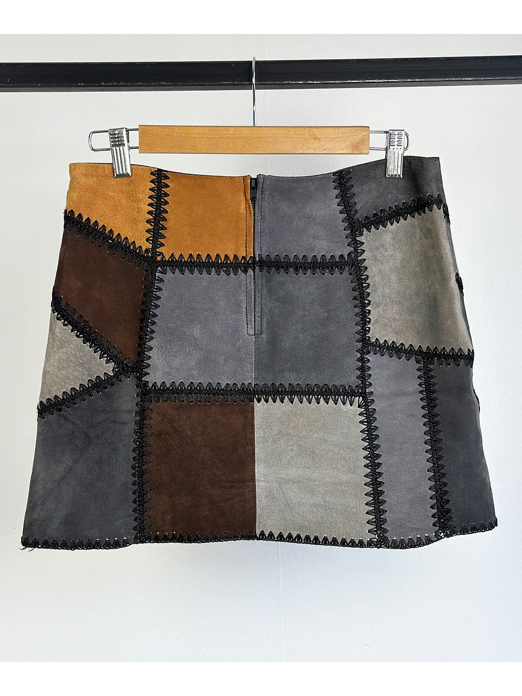 Falda de cuero 2