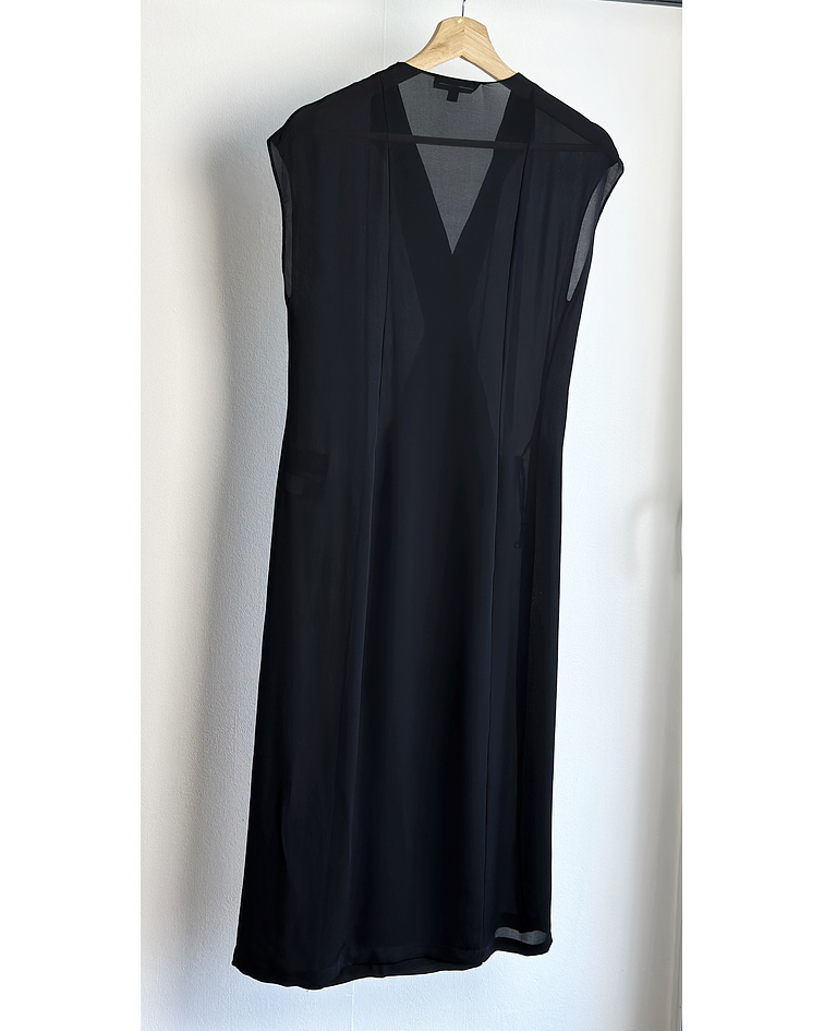 Vestido de seda negro