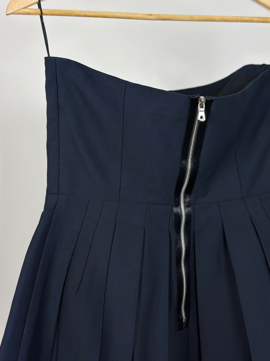 Vestido azul marino strapless 7