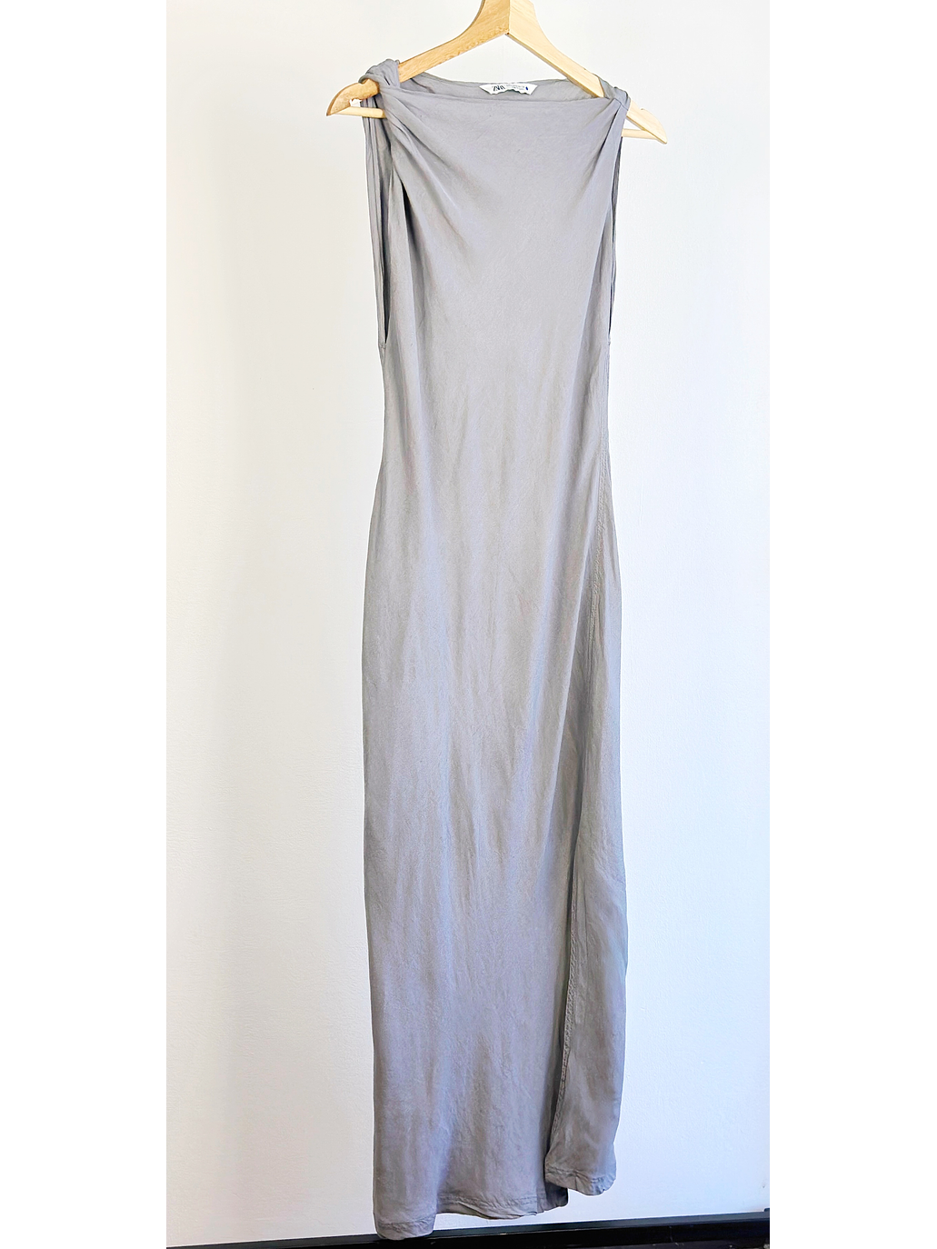 Vestido gris largo 1