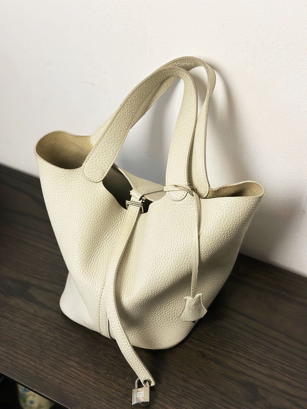 Cartera de cuero crema  2