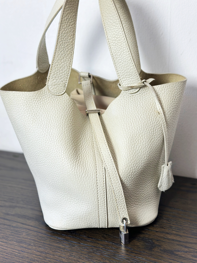 Cartera de cuero crema  3