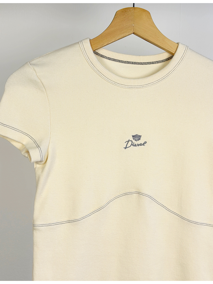 polera color crema bordado 2