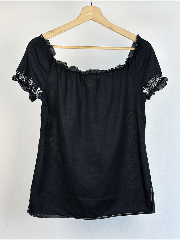blusa algodón bordada  3