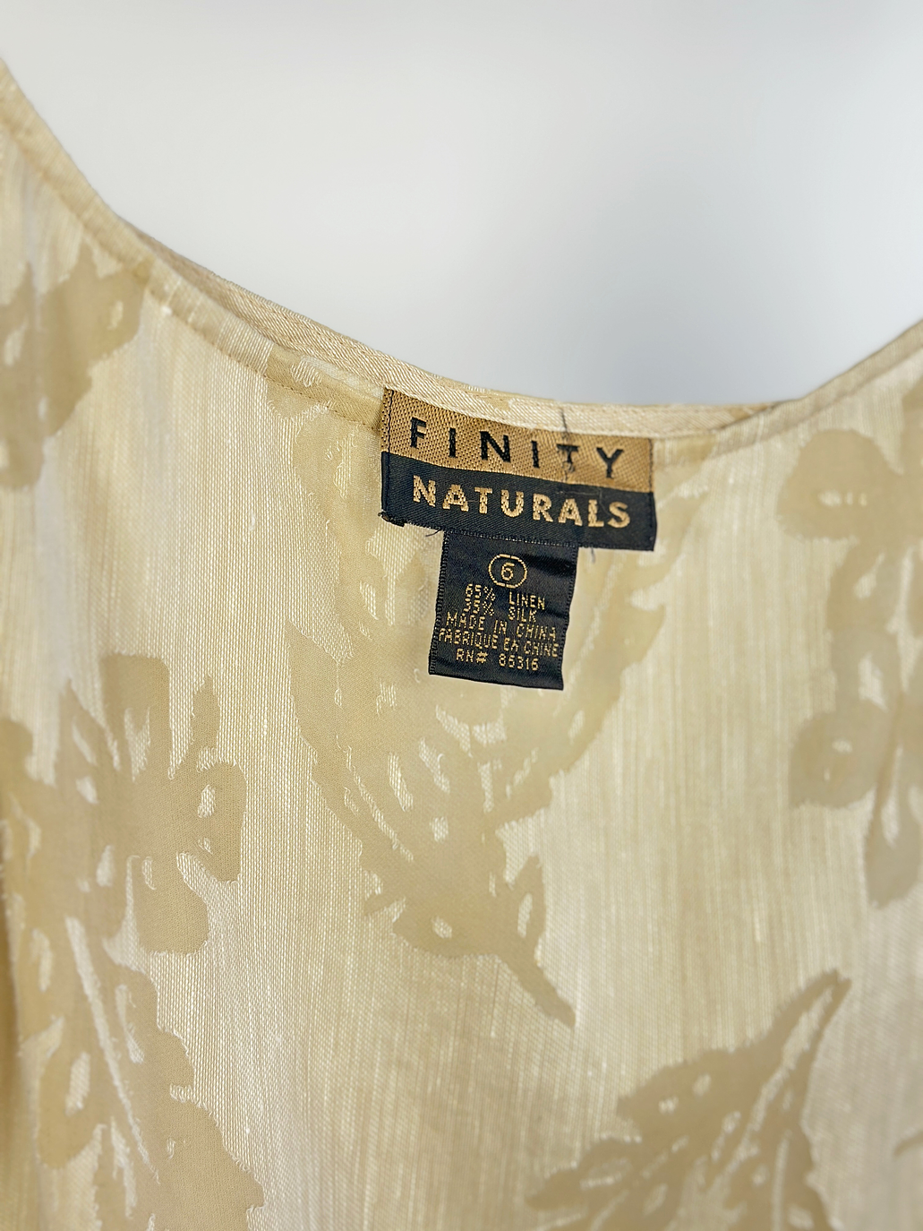 Top beige lino y seda  4