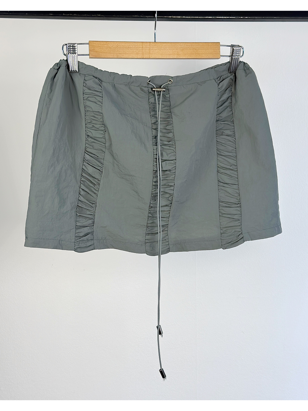 Falda gris drapeada 1