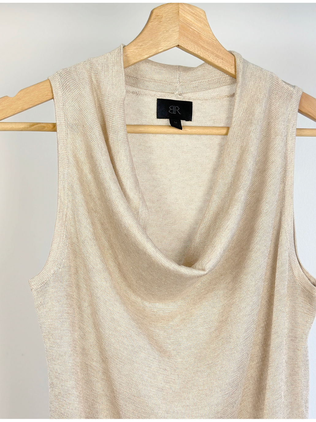 Top de punto beige drapeado 4