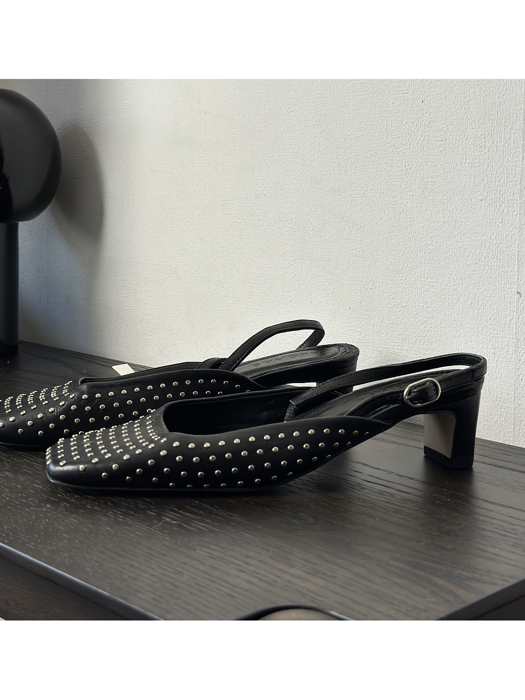 puntas negras con tachas  4