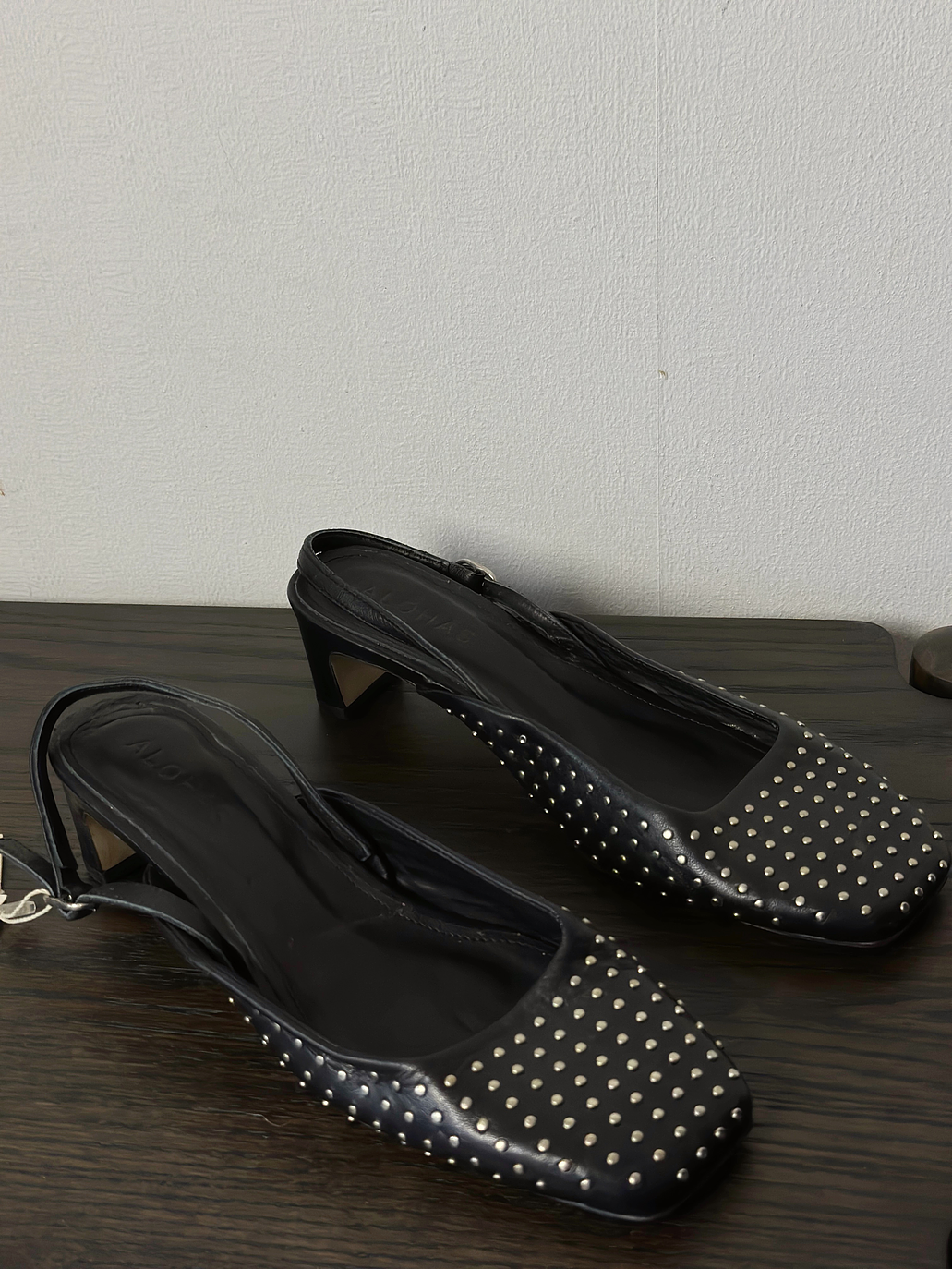 puntas negras con tachas  3