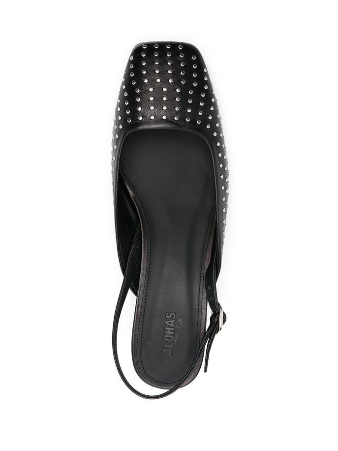 puntas negras con tachas  10