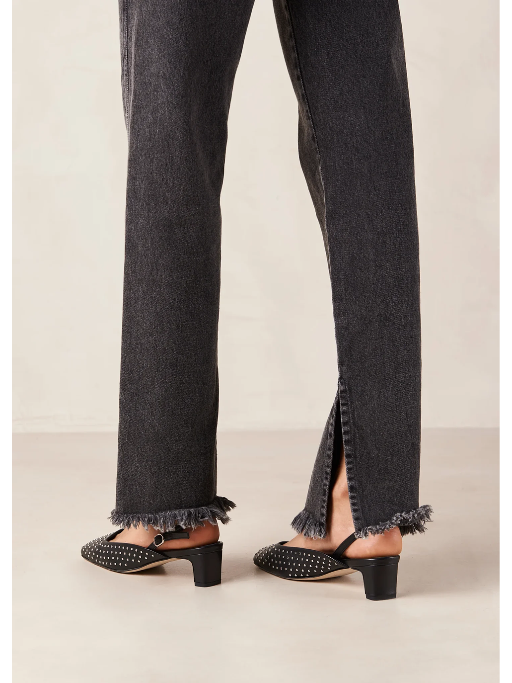 puntas negras con tachas  12