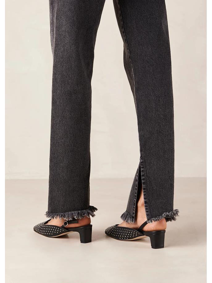 puntas negras con tachas  12